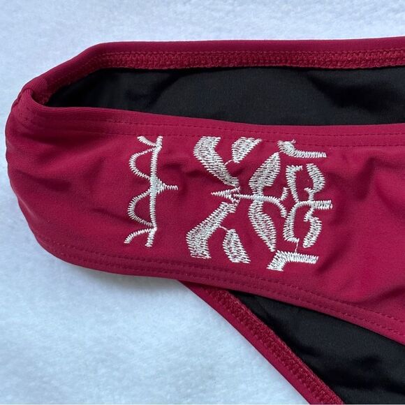 MINKPINK CORAL Red Racerback Embroidered Women's 2 piece bikini Size Medium​ - Picture 10 of 11